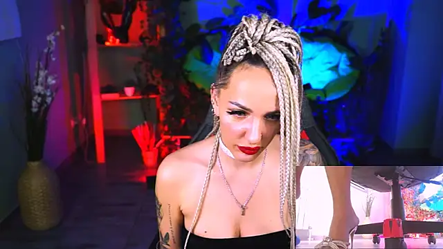 Snapshot of MonicaMaxwel chatting on 3, 2, 2025 MonicaMaxwel online show from 3, 2, 2025