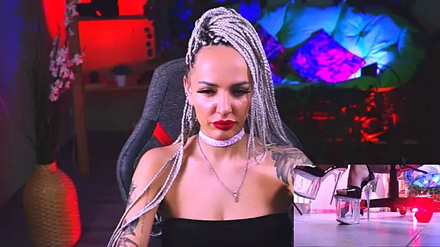 Snapshot of MonicaMaxwel chatting on 12, 2, 2025 MonicaMaxwel online show from 12, 2, 2025