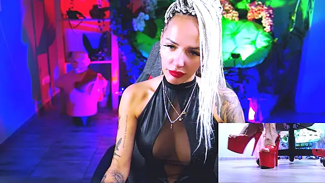 Snapshot of MonicaMaxwel chatting on 13, 9, 2025 MonicaMaxwel online show from 13, 9, 2025