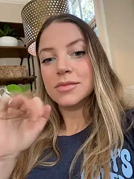 Snapshot of molly_witha_chance chatting on 30, 1, 2025 molly witha chance online show from 30, 1, 2025