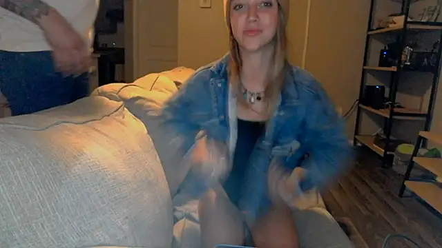 Snapshot of molly_witha_chance chatting on 13, 3, 2025 molly witha chance online show from 13, 3, 2025