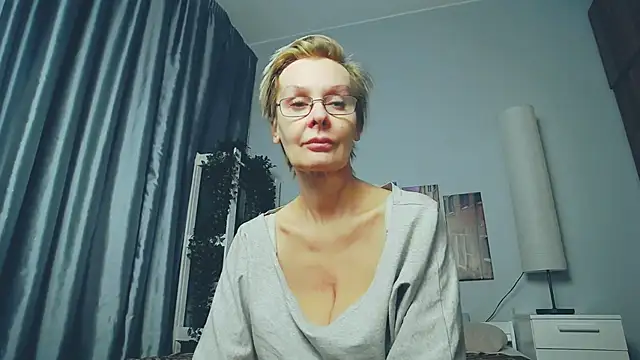 HelgaHimmell online show from 9, 3, 2025