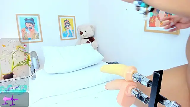 jasminnee  online show from 3, 2, 2026