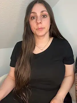 Loella-Rose online show from 27, 3, 2026