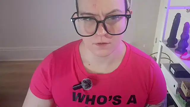 quinnmariexo online show from 16, 2, 2026