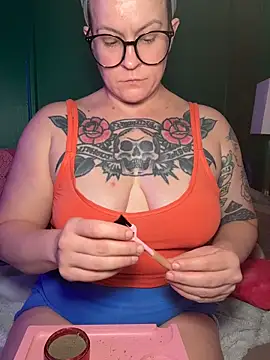 Snapshot of quinnmariexo chatting on 8, 6, 2026 quinnmariexo online show from 8, 6, 2026
