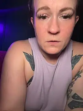 Snapshot of quinnmariexo chatting on 9, 7, 2026 quinnmariexo online show from 9, 7, 2026