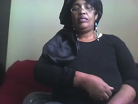 Snapshot of SexxyBoob chatting on 4, 10, 2025 SexxyBoob online show from 4, 10, 2025
