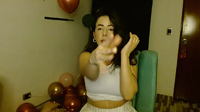 ella peck online show from 25, 9, 2025