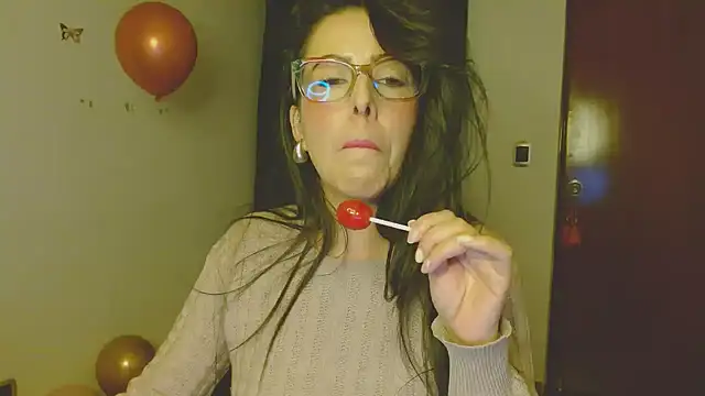 ella peck online show from 2, 10, 2025