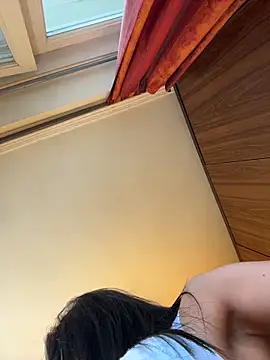 Hotmomcheckk  online show from 8, 11, 2025