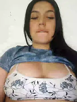 Snapshot of Sophie-hatter chatting on 23, 1, 2025 Sophie-hatter online show from 23, 1, 2025