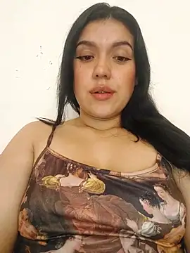 Snapshot of Sophie-hatter chatting on 5, 3, 2025 Sophie-hatter online show from 5, 3, 2025