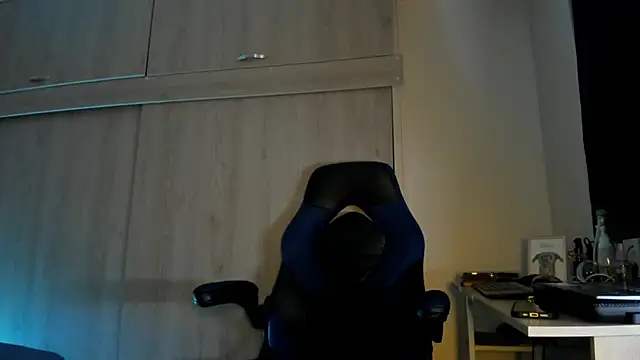 male pussy online show from 10, 9, 2025