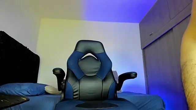 male pussy online show from 2, 10, 2025