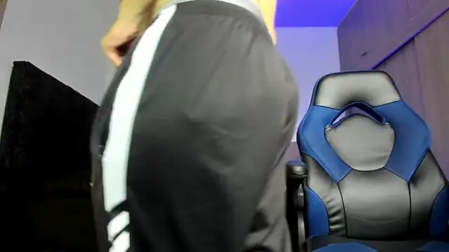 male pussy online show from 11, 10, 2025