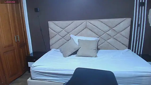 Raquel jones online show from 11, 11, 2025