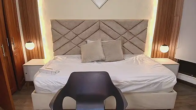 Raquel jones online show from 24, 3, 2026