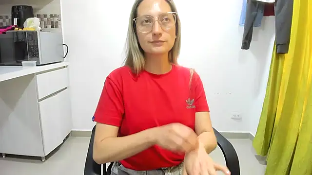 Adele johnsonn1 online show from 13, 12, 2024