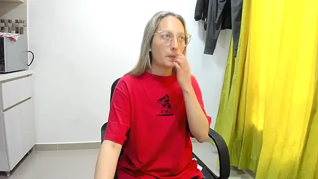 Adele johnsonn1 online show from 18, 12, 2024