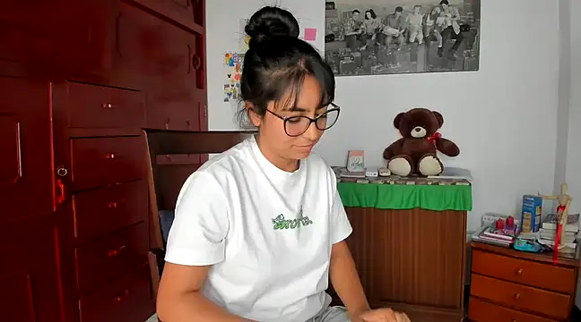 Snapshot of Isabellaa22_1 chatting on 3, 12, 2024 Isabellaa22 1 online show from 3, 12, 2024