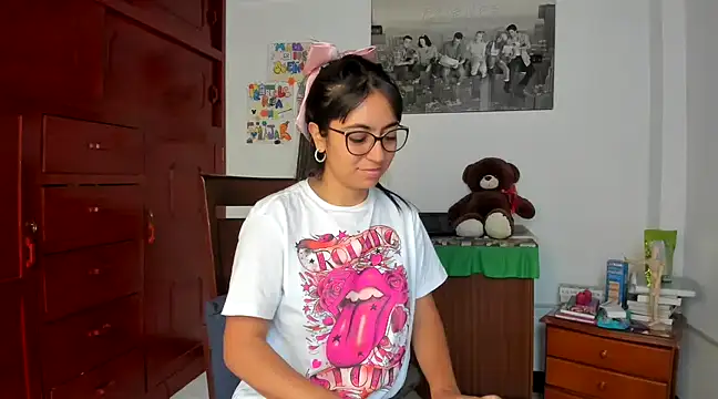 Snapshot of Isabellaa22_1 chatting on 23, 12, 2024 Isabellaa22 1 online show from 23, 12, 2024