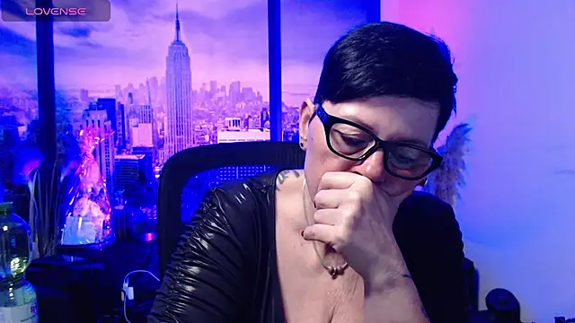 Snapshot of ninarandmann chatting on 3, 5, 2026 ninarandmann online show from 3, 5, 2026