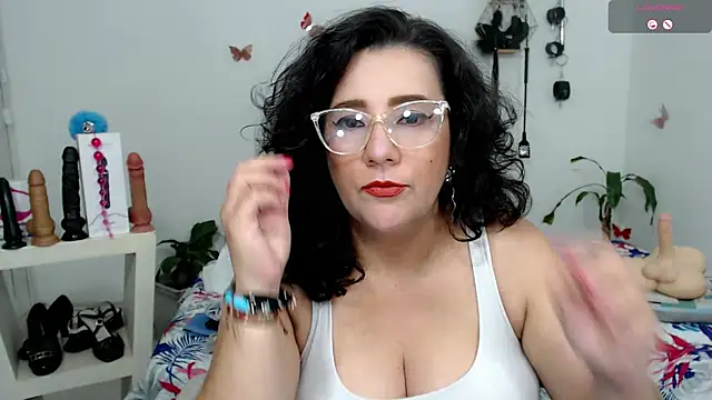 mom hot   online show from 3, 10, 2025