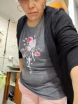 Natasha milf   online show from 1, 12, 2025