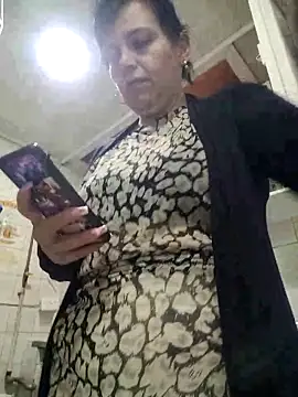 Snapshot of Natasha_milf__ chatting on 4, 2, 2026 Natasha milf online show from 4, 2, 2026