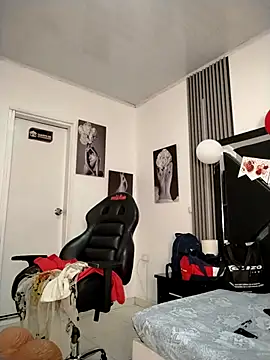 Snapshot of Natasha_milf__ chatting on 24, 2, 2026 Natasha milf online show from 24, 2, 2026