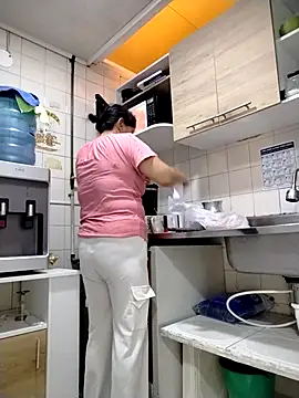 Snapshot of Natasha_milf__ chatting on 24, 3, 2026 Natasha milf online show from 24, 3, 2026