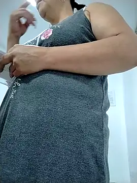 Snapshot of Natasha_milf__ chatting on 27, 3, 2026 Natasha milf online show from 27, 3, 2026