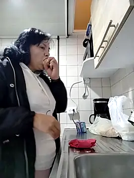 Snapshot of Natasha_milf__ chatting on 10, 4, 2026 Natasha milf online show from 10, 4, 2026