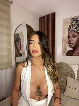  laura 02 online show from 1, 10, 2025