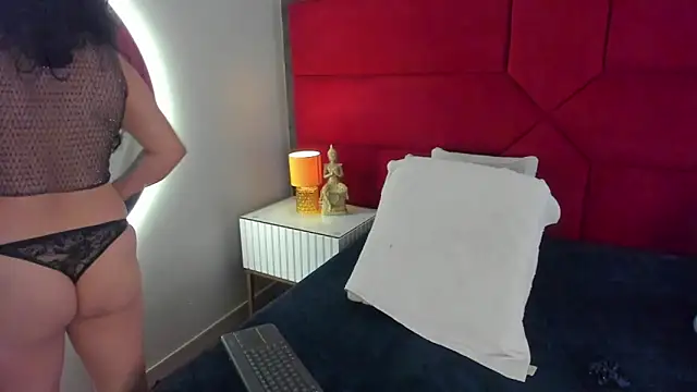 Snapshot of hanny_milf chatting on 23, 4, 2026 hanny milf online show from 23, 4, 2026