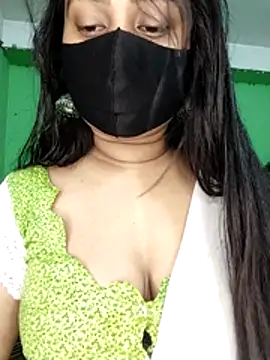 Idhika Paul online show from 30, 3, 2026