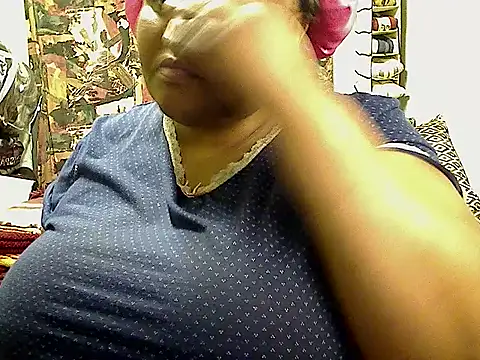 Snapshot of HOTSUGARX5 chatting on 20, 10, 2025 HOTSUGARX5 online show from 20, 10, 2025