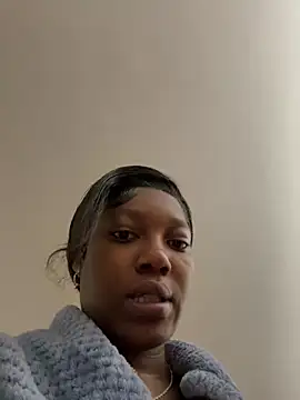 Snapshot of THEBUTTERNUT chatting on 7, 5, 2026 THEBUTTERNUT online show from 7, 5, 2026