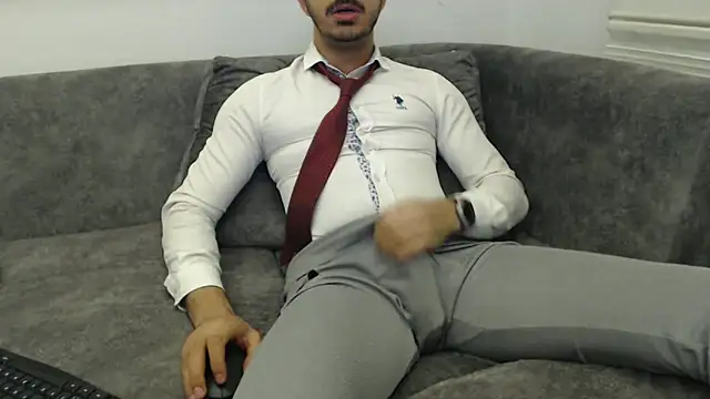 Snapshot of Naughtb0y chatting on 15, 5, 2026 Naughtb0y online show from 15, 5, 2026