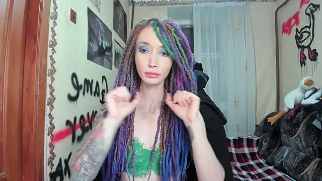 Roxy Silver online show from 2, 2, 2025