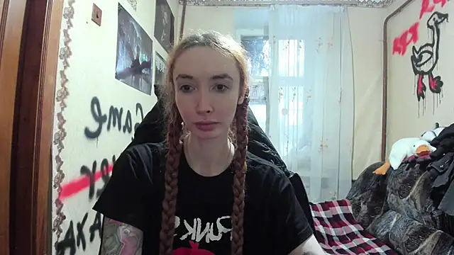 Roxy Silver online show from 26, 2, 2025