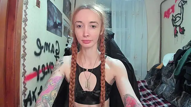 Roxy Silver online show from 26, 2, 2025