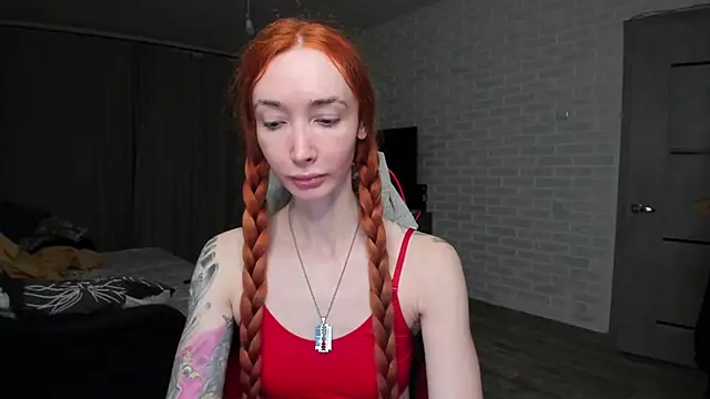 Roxy Silver online show from 11, 11, 2025