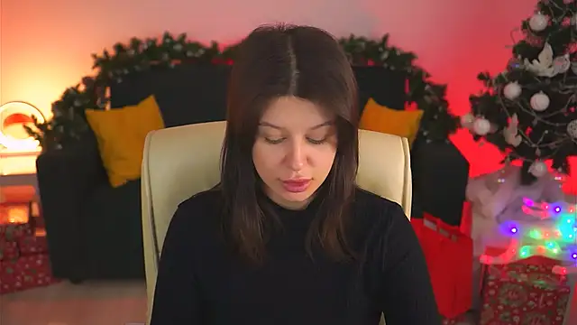 NicoleMun online show from 5, 12, 2024