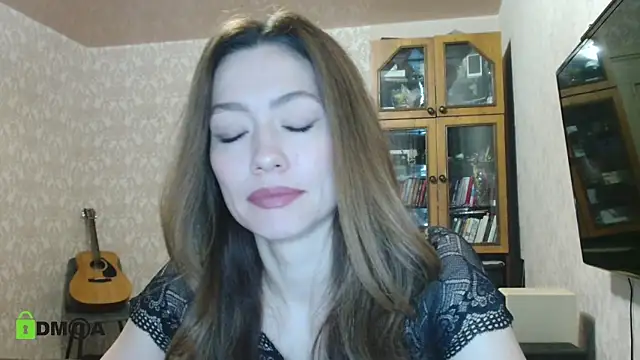 Snapshot of alicia_spicy chatting on 6, 12, 2024 alicia spicy online show from 6, 12, 2024