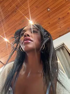 xenia golden online show from 24, 4, 2026