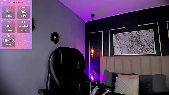 Snapshot of Lissy__Dream chatting on 18, 12, 2024 Lissy Dream online show from 18, 12, 2024