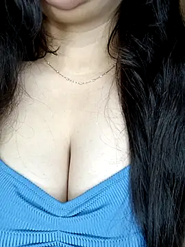 Snapshot of AK---47 chatting on 13, 11, 2025 AK---47 online show from 13, 11, 2025