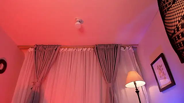 Violetta Nur online show from 10, 10, 2025